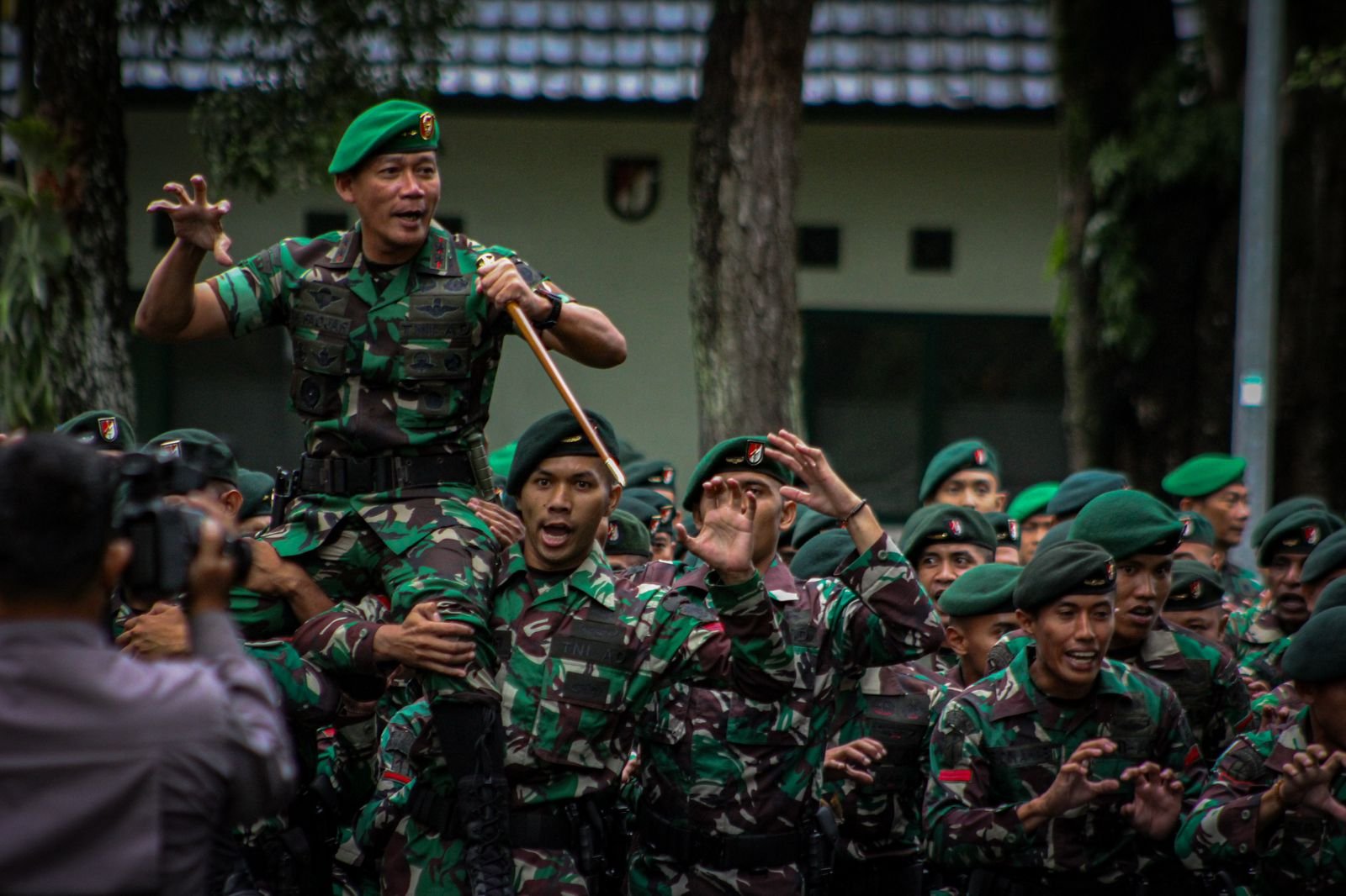 Pangdam III/Slw Bangga Dengan Keberhasilan Satgas Yonif 300/Bjw