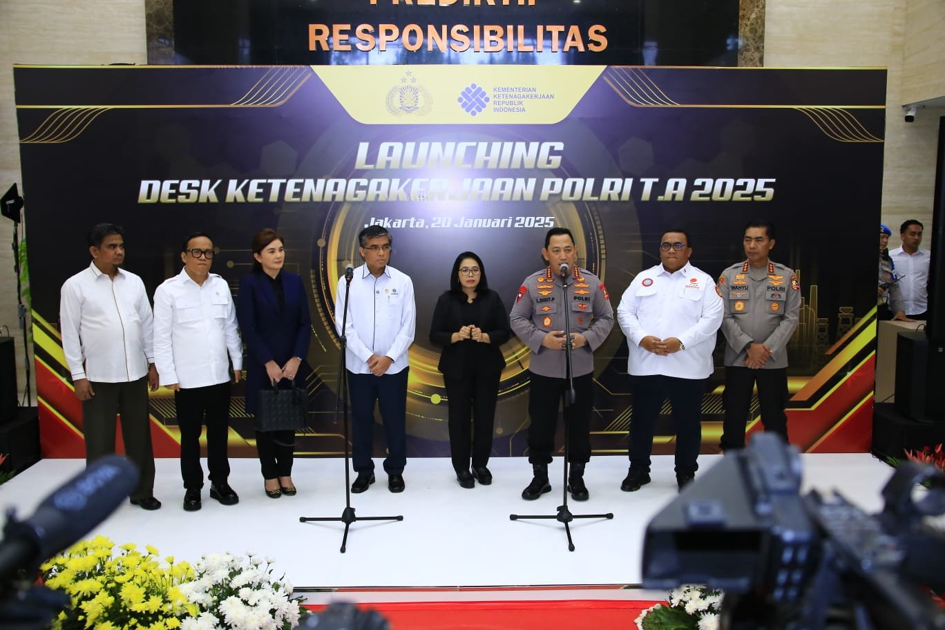 Resmikan Desk Ketenagakerjaan, Kapolri : Solusi Penyelesaian Sengketa Ketenagakerjaan dan Beri Perlindungan Pada Pekerja