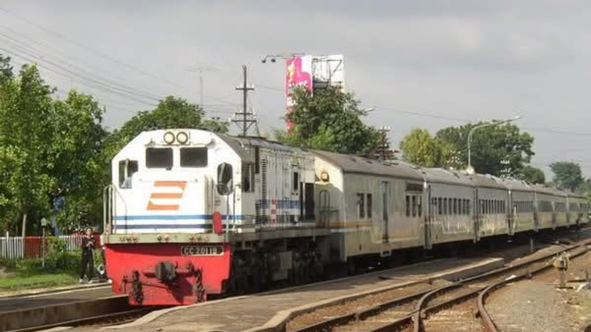 Ini Dia 5 Kereta Api dengan Rute Terjauh di Indonesia, Blambangan Ekspres Juaranya