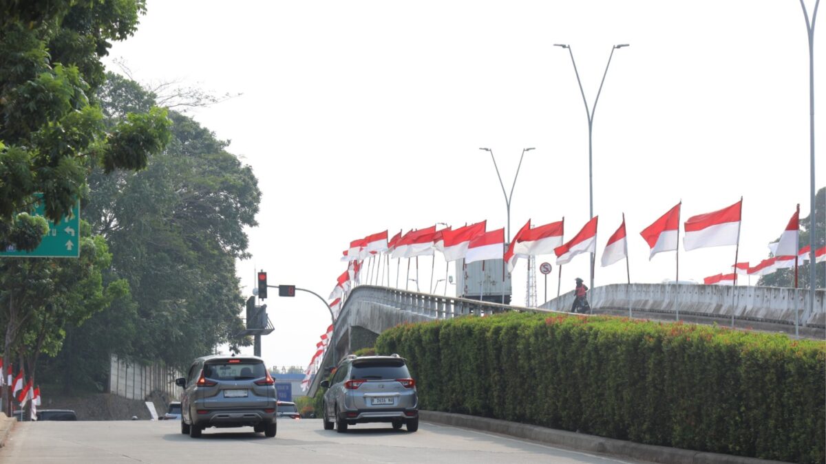 Jelang HUT ke-81 RI, Nuansa Merah Putih Mulai Menghiasi Tangsel