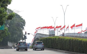 Jelang HUT ke-81 RI, Nuansa Merah Putih Mulai Menghiasi Tangsel