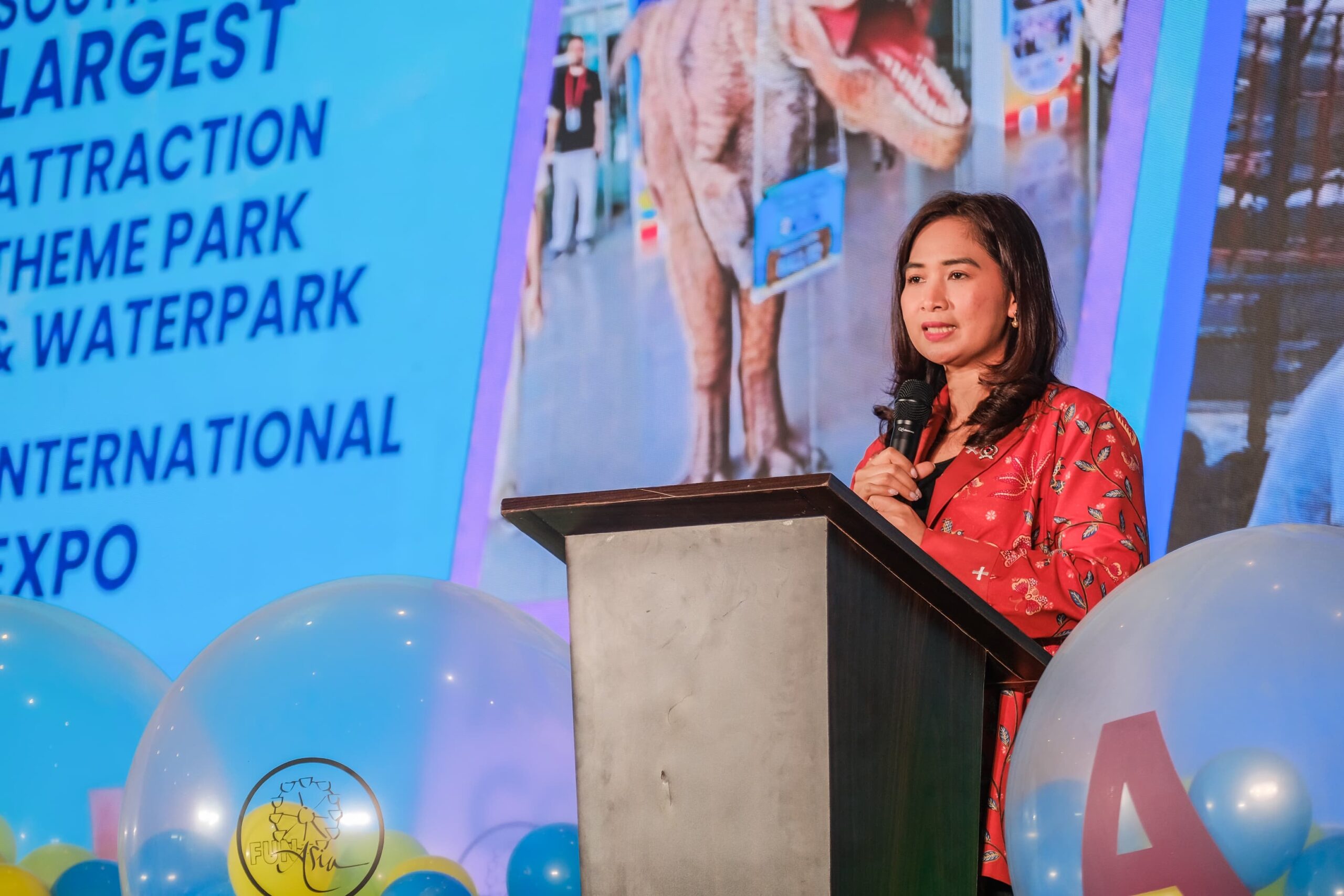 Wakil Menteri Pariwisata Ni Luh Puspa membuka Fun Asia Expo 2026 di JIEXPO Kemayoran, Jakarta. Pameran ini mempertemukan pelaku industri rekreasi, penyedia teknologi, dan investor untuk mendorong pengembangan sektor rekreasi keluarga di Indonesia. Foto: Kementerian Pariwisata RI.